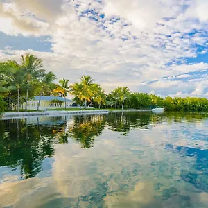 Hotel Coconut Mallory And Marina ***